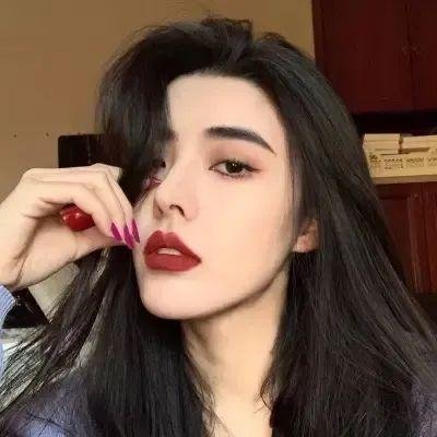 来自火星的恶魔女孩
